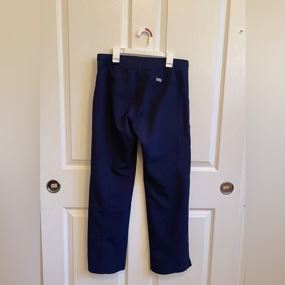 Figs Scrub Set Navy Blue - Picture 8 of 8